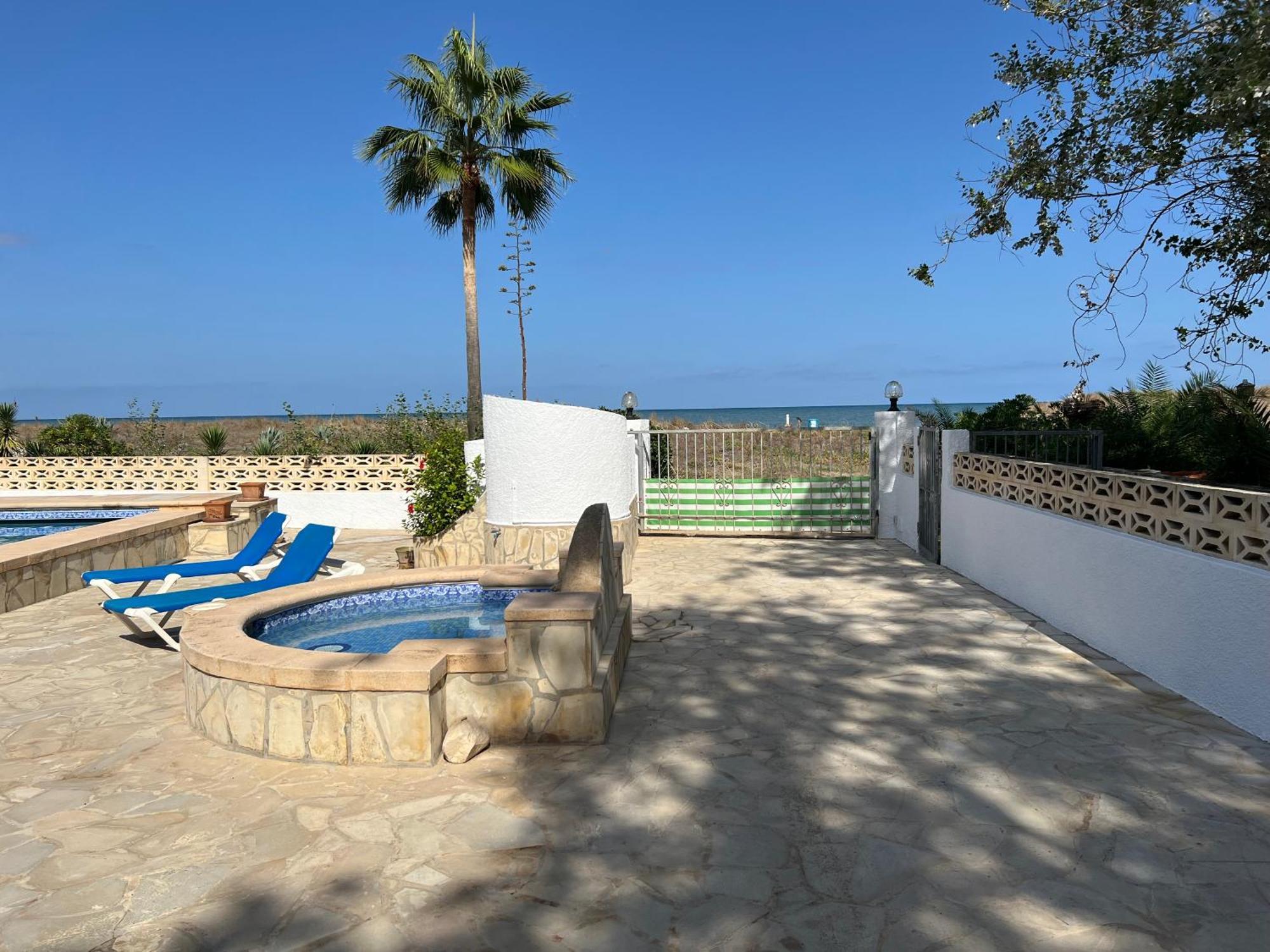 Chalet En La Playa Con Piscina Privada - Holavivienda Inmobiliaria Denia Kültér fotó